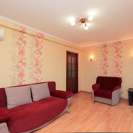 Apartment On Obolonskiy Prospect 12 키예프 외부 사진
