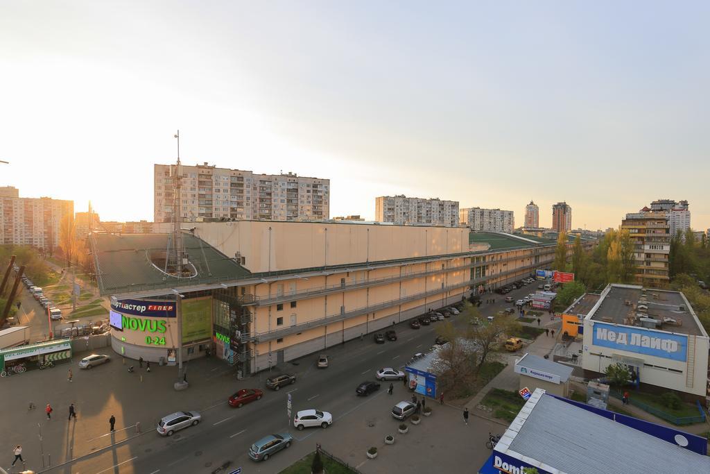 Apartment On Obolonskiy Prospect 12 키예프 외부 사진