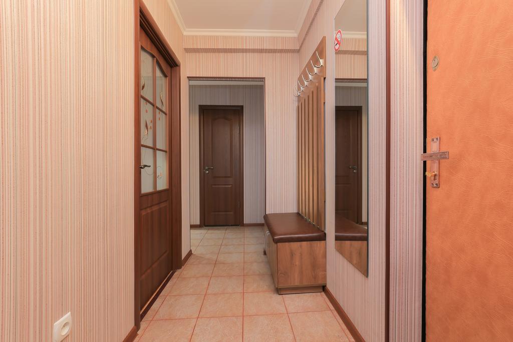Apartment On Obolonskiy Prospect 12 키예프 외부 사진