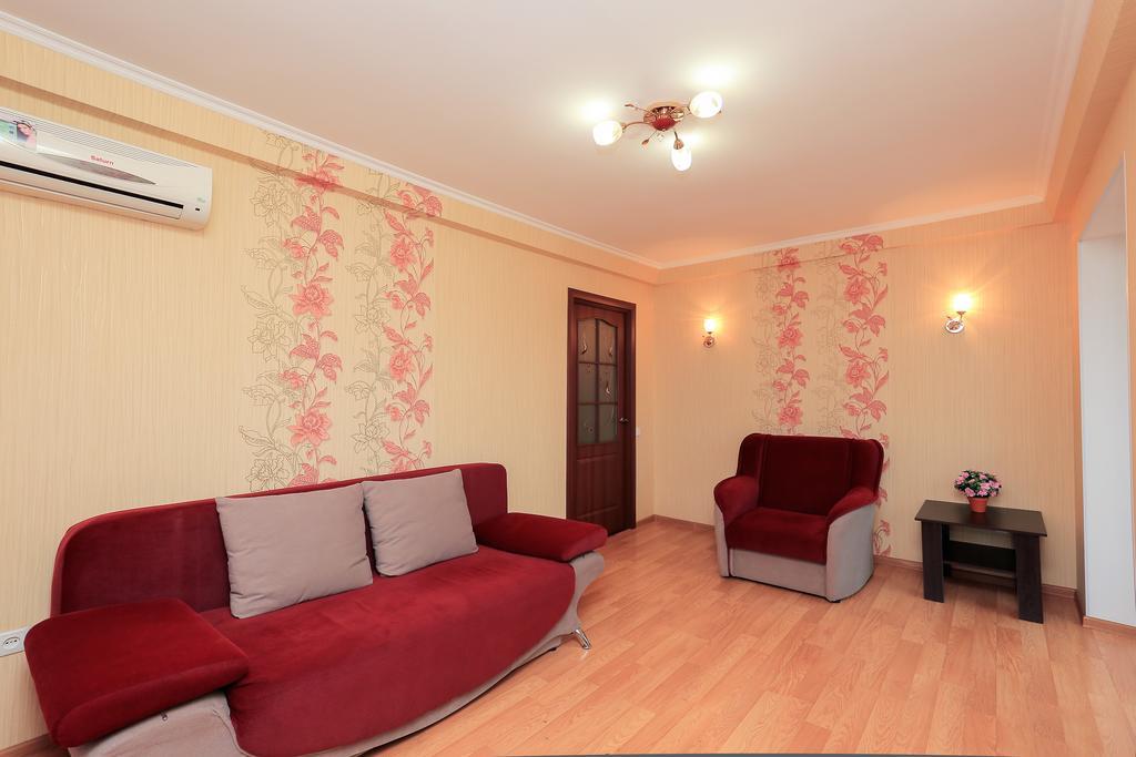 Apartment On Obolonskiy Prospect 12 키예프 외부 사진