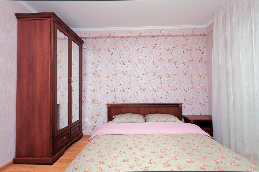 Apartment On Obolonskiy Prospect 12 키예프 외부 사진